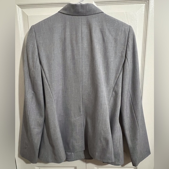 DKNY Two Button Grey Blazer Size 4 - Picture 3 of 5